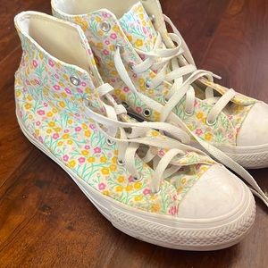 Floral converse